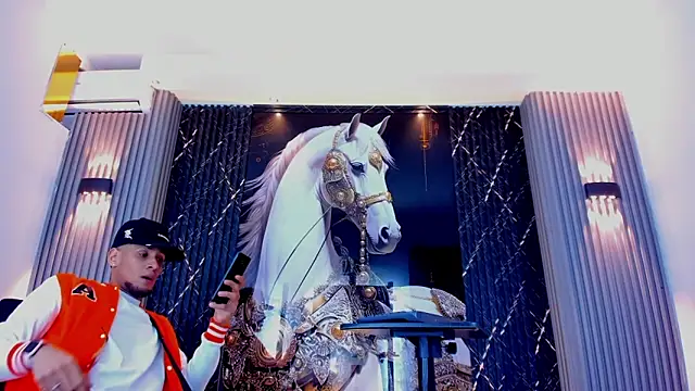 Snapshot of the_knights_of_the_night chatting on February 8, 3:21 am the knights of the night online show from February 8, 3:21 am