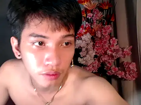 Snapshot of Baby_Aries69 chatting on March 18, 10:51 am Baby Aries69 online show from March 18, 10:51 am