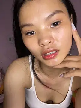 siting00 online show from March 25, 6:41 am