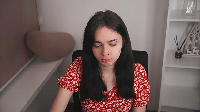 GinnyKittle online show from February 13, 6:37 pm