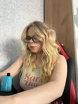 BellaNigght online show from March 18, 9:12 am