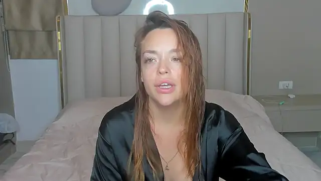 stellaa quenn online show from February 12, 12:33 pm