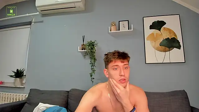 Snapshot of Fred_Jamson chatting on February 2, 12:26 pm Fred Jamson online show from February 2, 12:26 pm