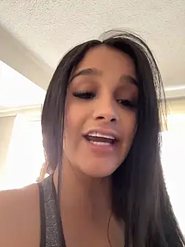 Snapshot of Samantha_Mont chatting on July 10, 6:10 pm Samantha Mont online show from July 10, 6:10 pm