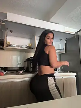 Snapshot of Samantha_Mont chatting on July 21, 5:26 pm Samantha Mont online show from July 21, 5:26 pm