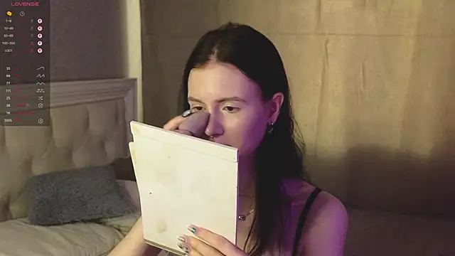 Glow hollow online show from February 25, 4:11 am