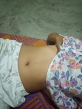 Snapshot of Dreem_love chatting on May 2, 9:47 am Dreem love online show from May 2, 9:47 am