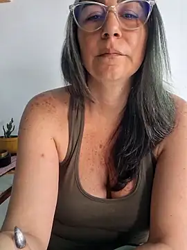 Snapshot of katy_randy1 chatting on May 15, 6:59 pm katy randy1 online show from May 15, 6:59 pm