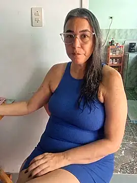 Snapshot of katy_randy1 chatting on May 31, 5:31 pm katy randy1 online show from May 31, 5:31 pm