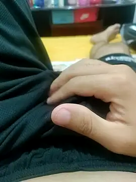 Snapshot of putopau15 chatting on February 16, 1:46 am putopau15 online show from February 16, 1:46 am