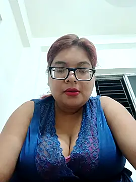 Snapshot of Elie_Hallway chatting on July 3, 6:25 pm Elie Hallway online show from July 3, 6:25 pm