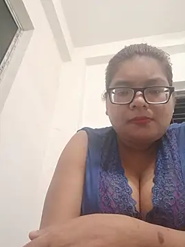 Snapshot of Elie_Hallway chatting on July 14, 6:35 pm Elie Hallway online show from July 14, 6:35 pm
