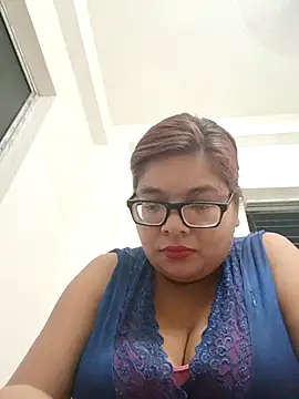 Snapshot of Elie_Hallway chatting on July 17, 5:51 pm Elie Hallway online show from July 17, 5:51 pm