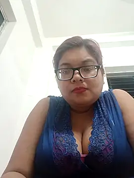 Snapshot of Elie_Hallway chatting on July 25, 6:38 pm Elie Hallway online show from July 25, 6:38 pm