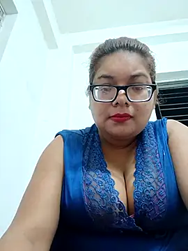 Snapshot of Elie_Hallway chatting on July 28, 6:20 pm Elie Hallway online show from July 28, 6:20 pm
