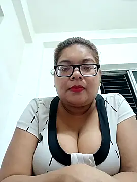 Snapshot of Elie_Hallway chatting on July 30, 6:07 pm Elie Hallway online show from July 30, 6:07 pm