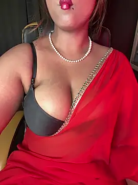 queen-panda online show from February 9, 5:06 pm