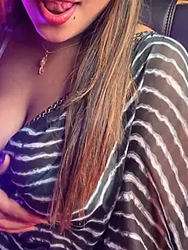 queen-panda online show from February 24, 5:44 pm