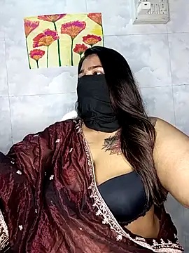 Snapshot of Cute_G chatting on May 22, 6:57 pm Cute G online show from May 22, 6:57 pm
