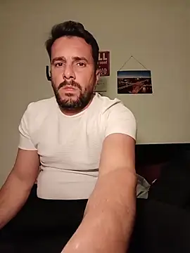 Snapshot of NatanCasad0 chatting on February 19, 7:21 pm NatanCasad0 online show from February 19, 7:21 pm