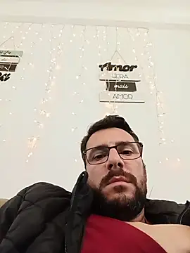 Snapshot of NatanCasad0 chatting on February 28, 11:17 pm NatanCasad0 online show from February 28, 11:17 pm