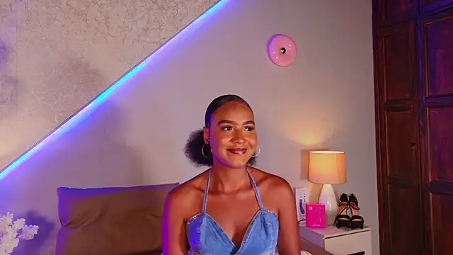 Snapshot of wendy_william chatting on May 19, 10:49 pm wendy william online show from May 19, 10:49 pm