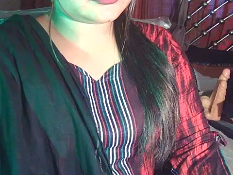 Snapshot of Nusrat_Faria chatting on May 16, 4:20 am Nusrat Faria online show from May 16, 4:20 am