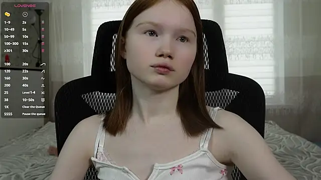 Snapshot of Nellie_baby chatting on February 8, 6:06 am Nellie baby online show from February 8, 6:06 am