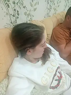 laparejaideal08 online show from March 18, 9:18 pm