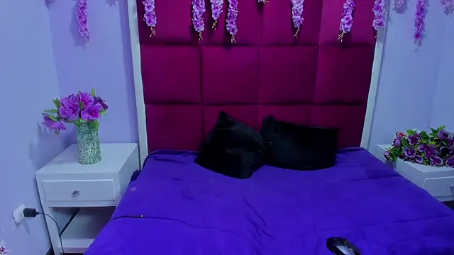 Aysha Love  online show from February 26, 2:43 am