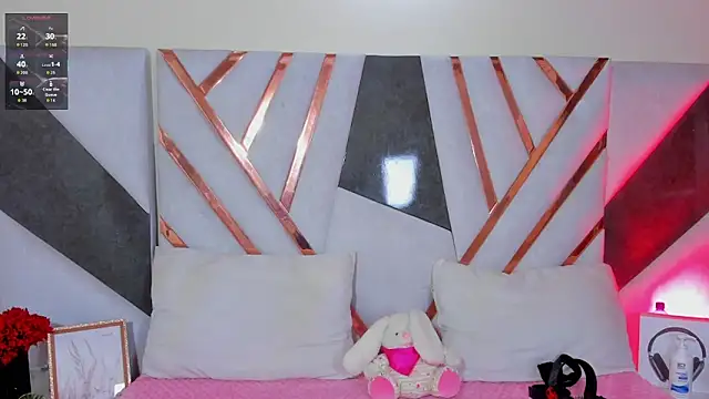 Snapshot of isa_kolins chatting on March 3, 10:32 am isa kolins online show from March 3, 10:32 am