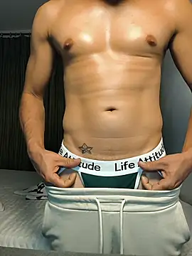 logan-31 online show from April 3, 5:16 am