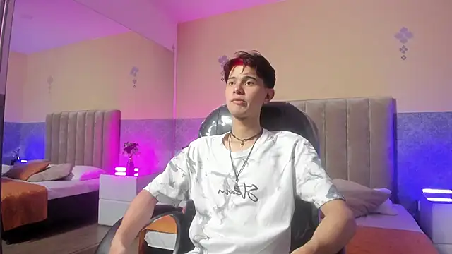 Derek Sinn online show from March 26, 6:46 pm