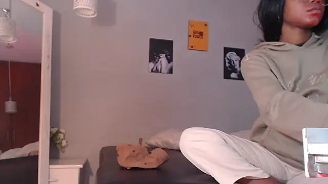 arianna rossi11 online show from March 30, 12:06 pm