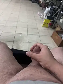 Snapshot of Can3438q chatting on February 3, 2:53 am Can3438q online show from February 3, 2:53 am