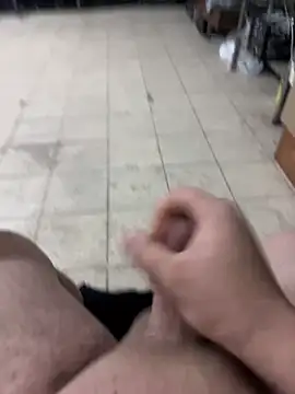 Snapshot of Can3438q chatting on February 23, 9:34 pm Can3438q online show from February 23, 9:34 pm