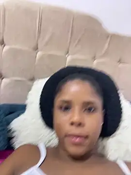 Snapshot of LIA_PARKERR chatting on February 25, 2:10 am LIA PARKERR online show from February 25, 2:10 am