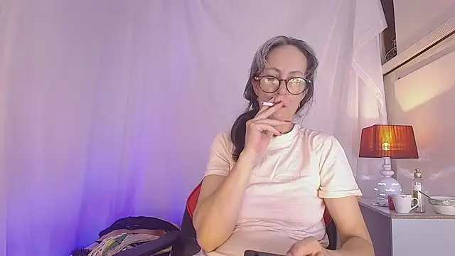 laurasofia45 online show from March 17, 7:33 am