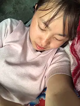 honeyyy110 online show from February 26, 6:01 am