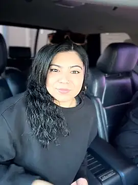 Snapshot of KittyTatts chatting on February 5, 10:36 pm KittyTatts online show from February 5, 10:36 pm