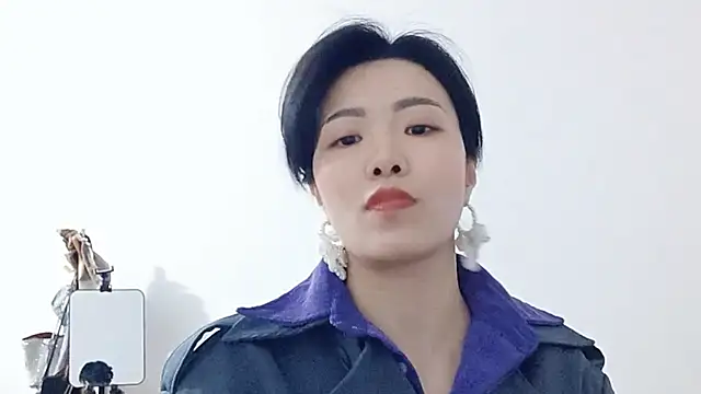 Snapshot of Nikishine chatting on February 24, 11:19 am Nikishine online show from February 24, 11:19 am