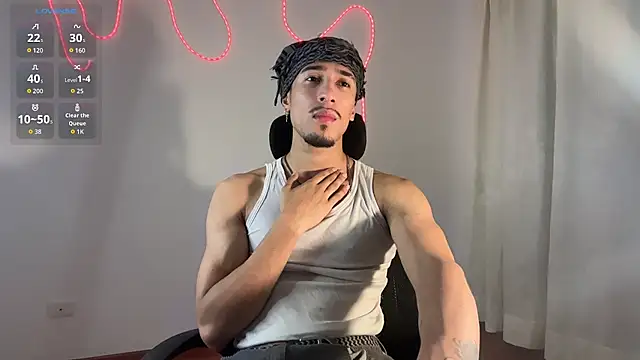 rafael stone11 online show from February 5, 1:21 am