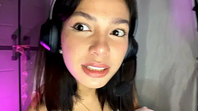 Snapshot of ConstancePorrini chatting on February 26, 6:34 am ConstancePorrini online show from February 26, 6:34 am