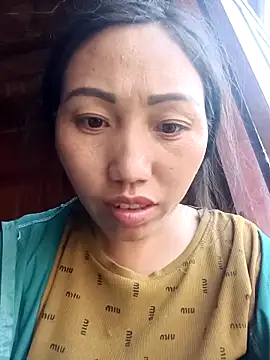 hot-luna- online show from April 12, 9:14 am