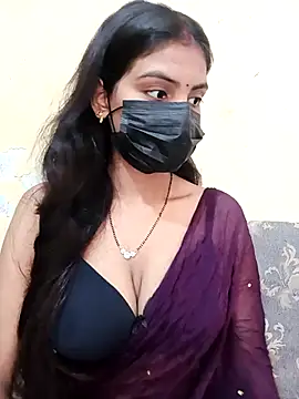 Snapshot of BomBabe chatting on July 26, 5:48 am BomBabe online show from July 26, 5:48 am