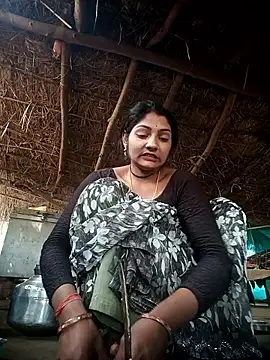 Snapshot of Hotty_raghni chatting on February 2, 4:55 am Hotty raghni online show from February 2, 4:55 am