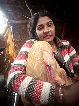 Snapshot of Hotty_raghni chatting on February 3, 2:53 am Hotty raghni online show from February 3, 2:53 am