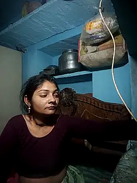 Snapshot of Hotty_raghni chatting on February 4, 12:38 am Hotty raghni online show from February 4, 12:38 am