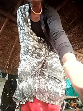 Snapshot of Hotty_raghni chatting on February 28, 2:34 am Hotty raghni online show from February 28, 2:34 am