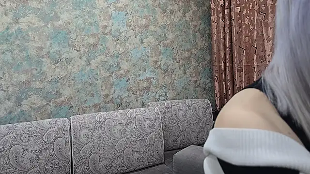 Snapshot of Yunakiss chatting on February 13, 7:54 pm Yunakiss online show from February 13, 7:54 pm